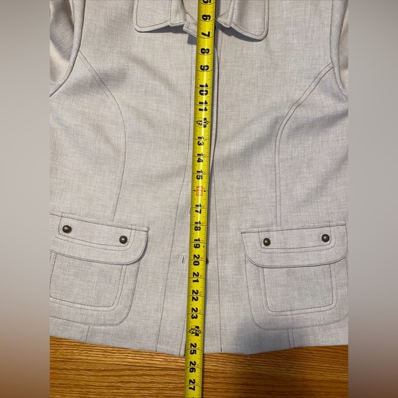 Alfred Dunner women’s beige casual dress jacket size 8p - Picture 11 of 11